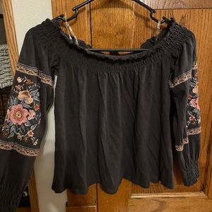 AE off the shoulder top
